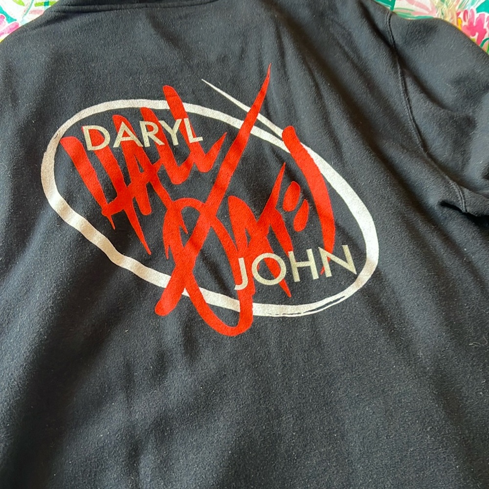 Darryl Hall and John Oats Collector Concert Sweatshirt Large